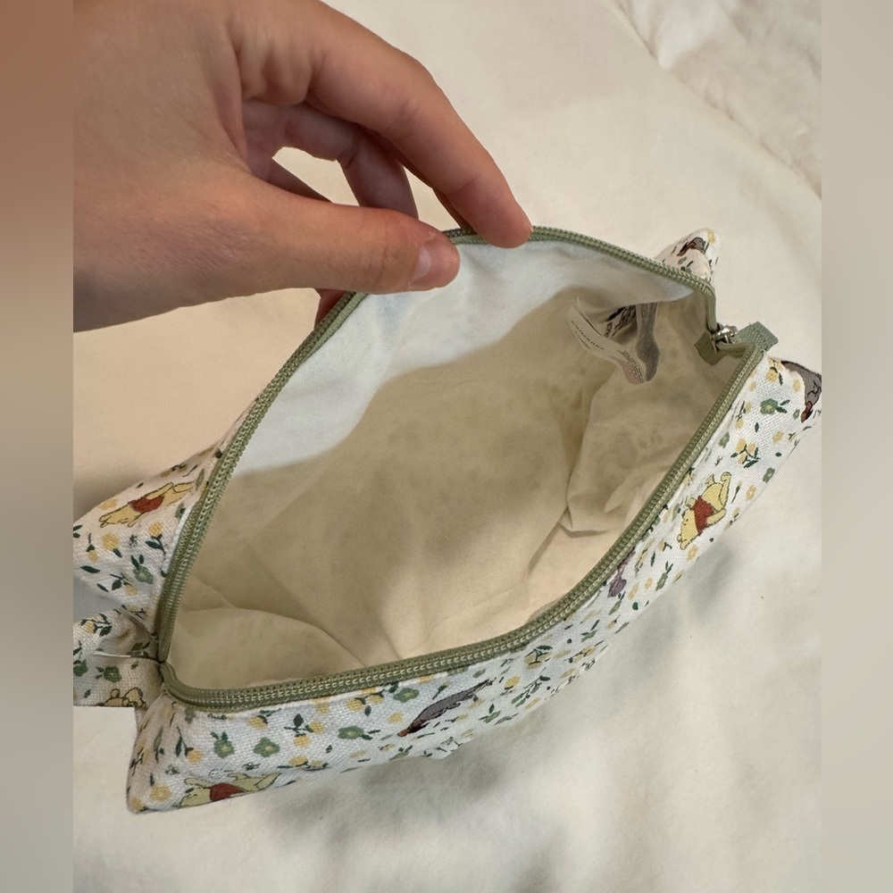 Makeup bag- Disney Winnie the Pooh - Picture 2 of 4
